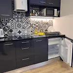 Central Porto 1-Bedroom Apartment With Kitchenette&Bathroom