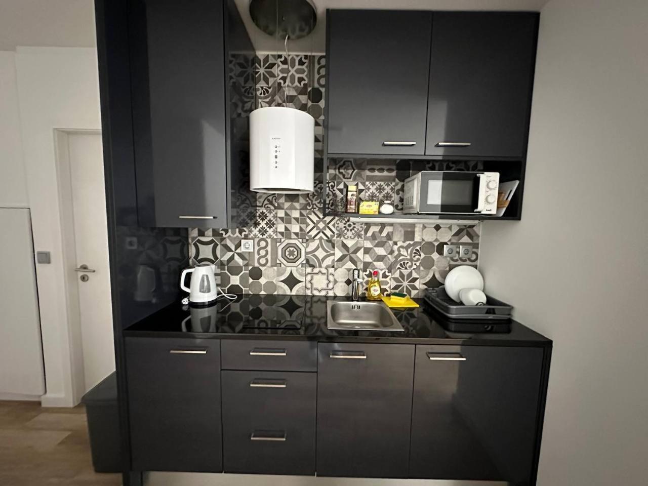 1-bedroom With Kitchenette&bathroom Apartment Porto