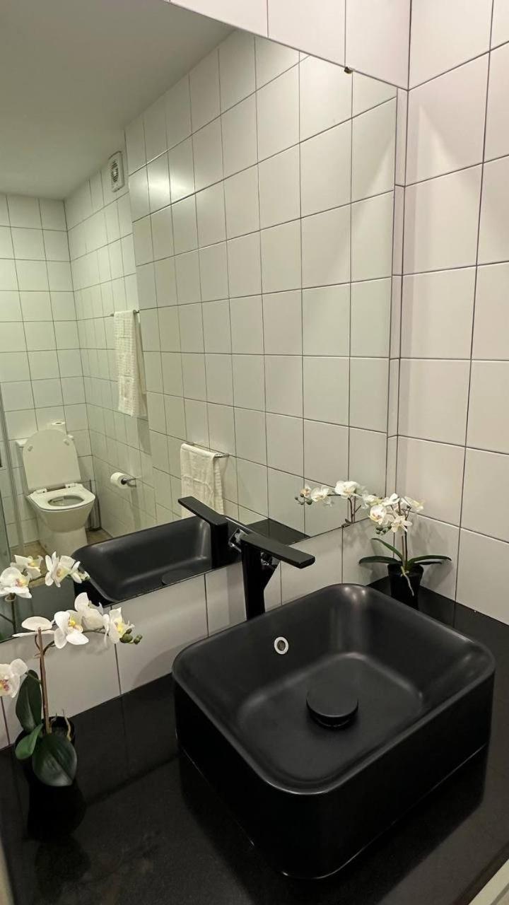 1-bedroom With Kitchenette&bathroom
