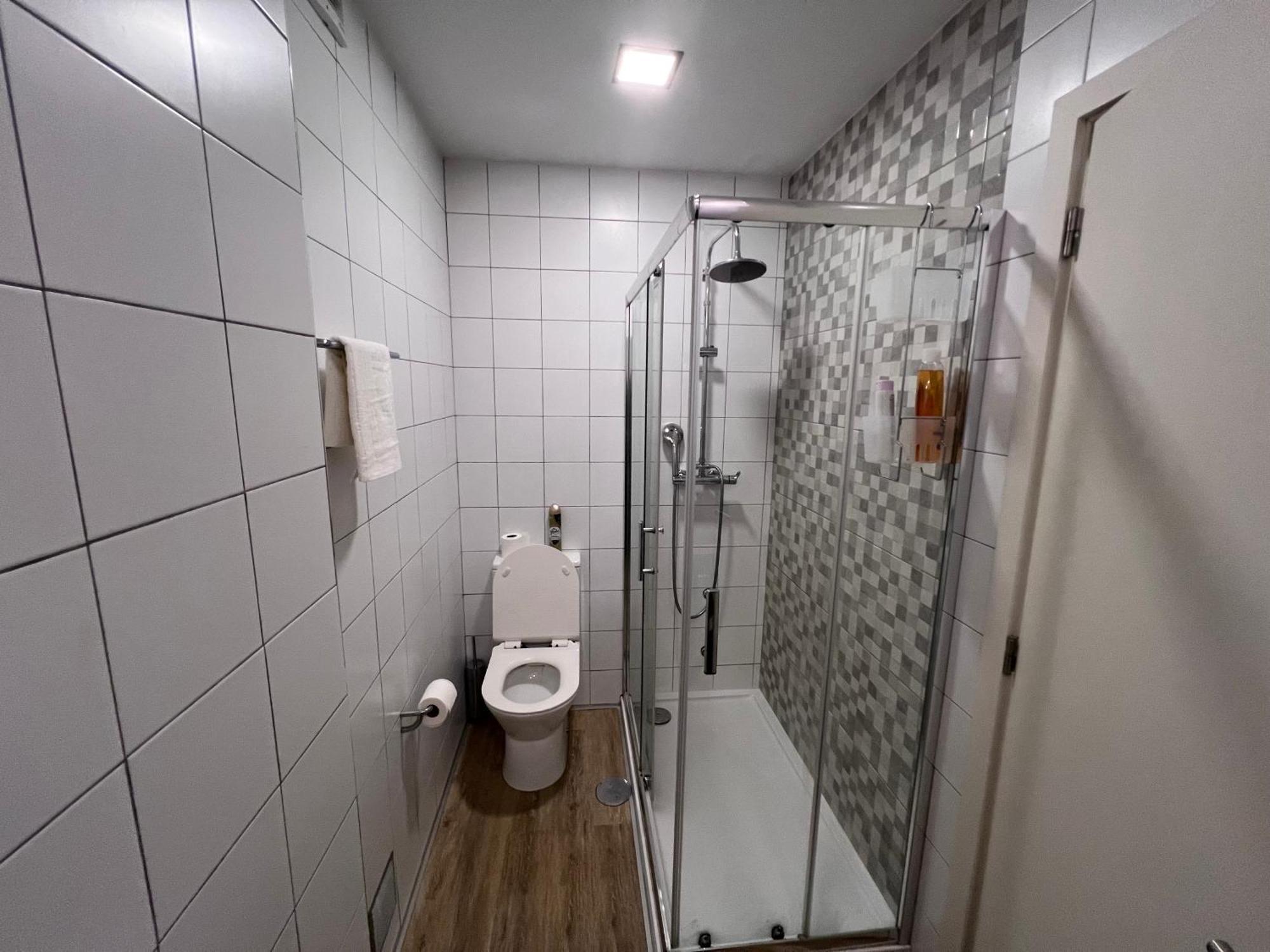1-bedroom With Kitchenette&bathroom *